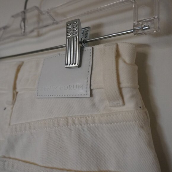 The Marlene High-Rise Flared Jeans (Size 24) ✨. Premium denim - Picture 2 of 6